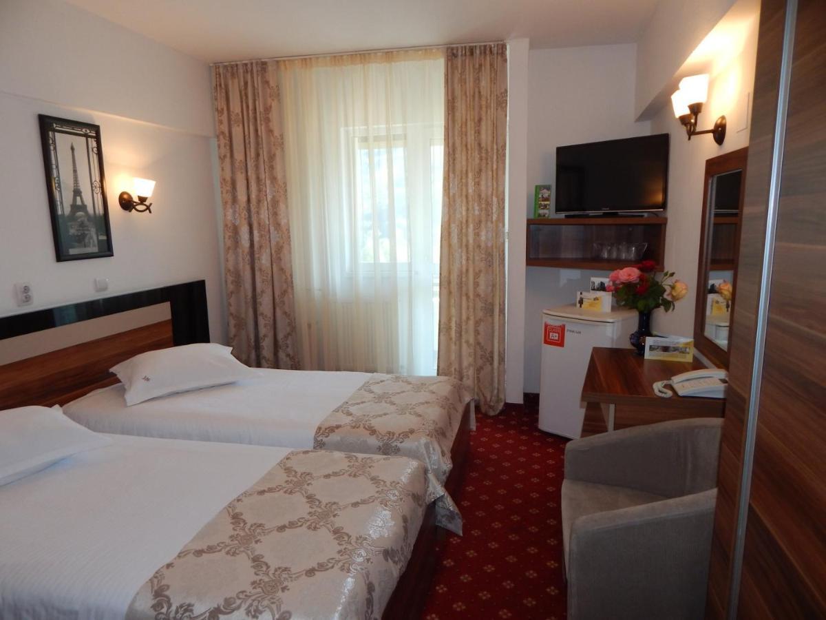 Hotel Traian Caciulata Călimăneşti المظهر الخارجي الصورة