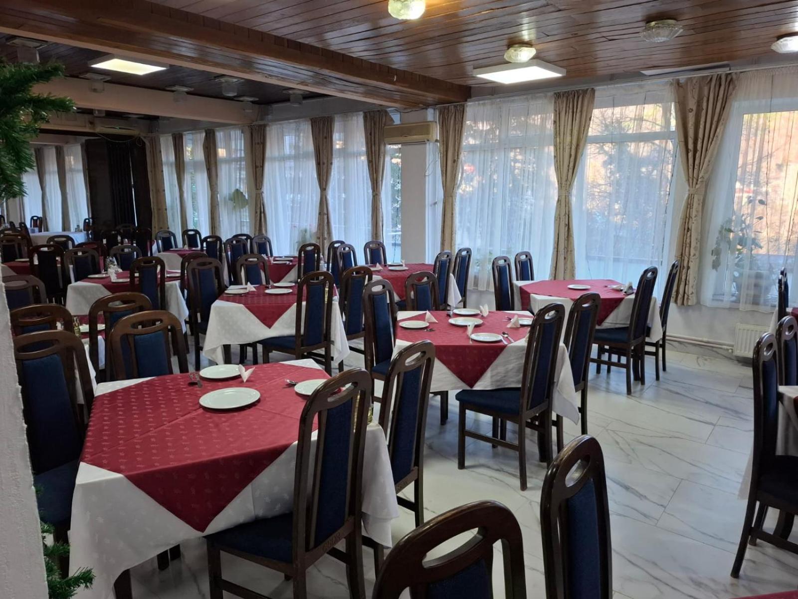Hotel Traian Caciulata Călimăneşti المظهر الخارجي الصورة